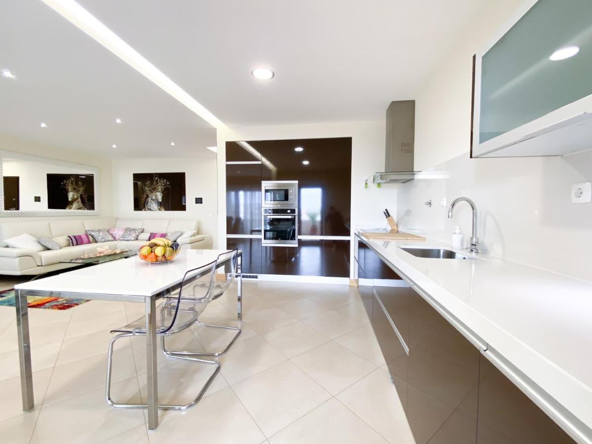 Luxury Condominium Apartment With Swimming Pool #1903 لاغوس المظهر الخارجي الصورة