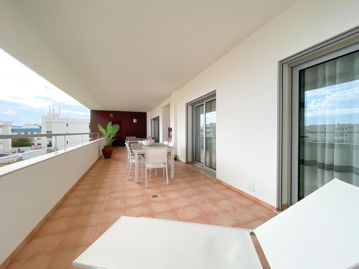 Luxury Condominium Apartment With Swimming Pool #1903 لاغوس المظهر الخارجي الصورة